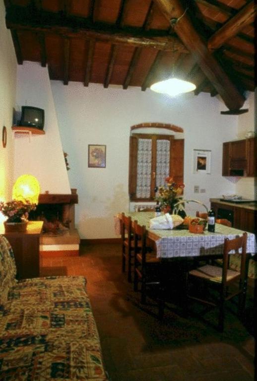Agriturismo Relais Poggio Primo Borro Exteriér fotografie